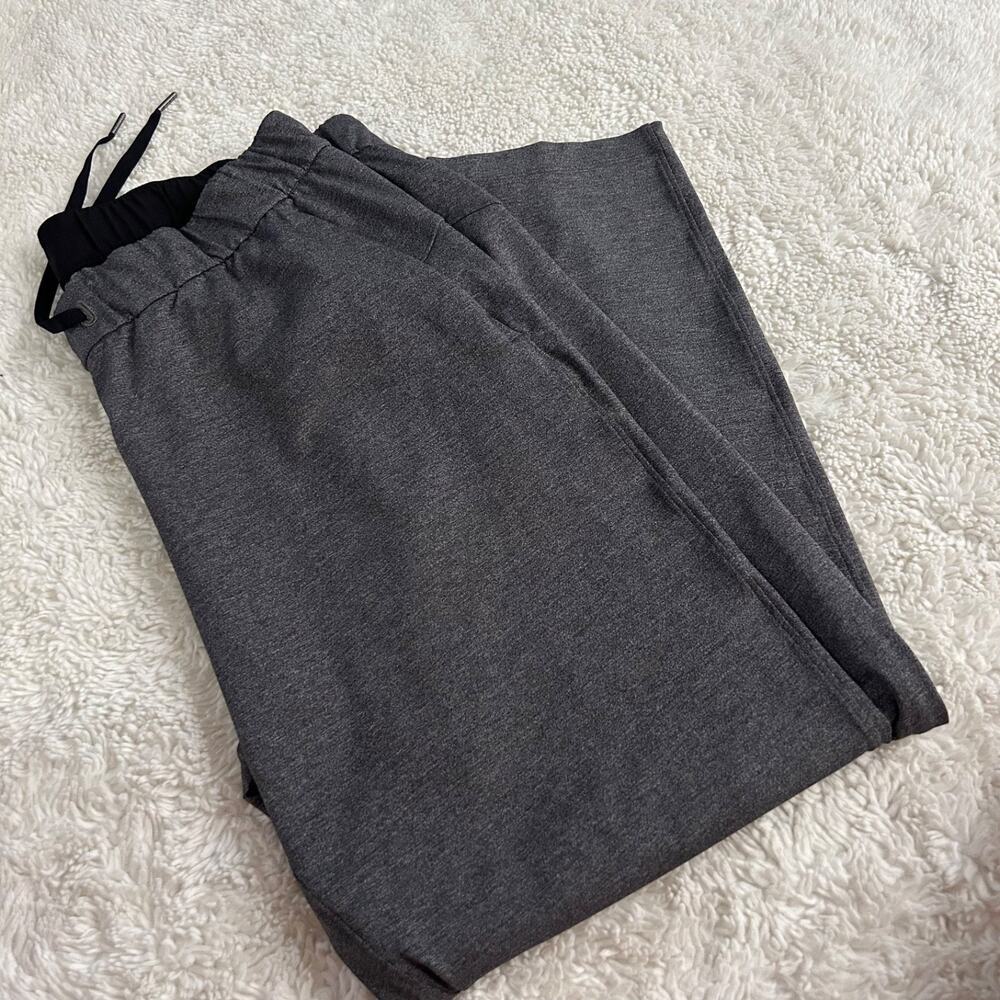 Lululemon Womens On The Fly 7/8 Gray Pants Sz 12 Travel Casual Preppy Sportswear